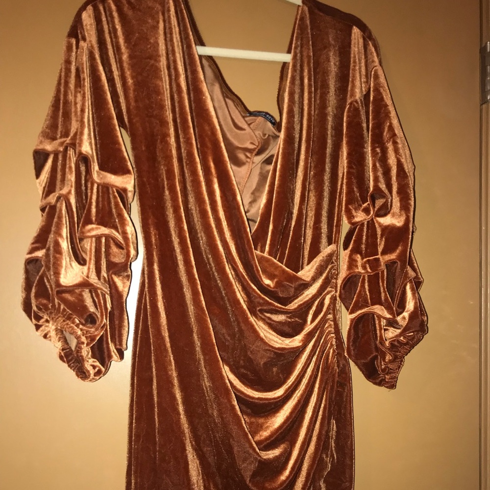 Stretchy Ruffle Bell Sleeve Dress
